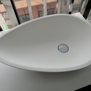 白色水滴型人造石洗手臺